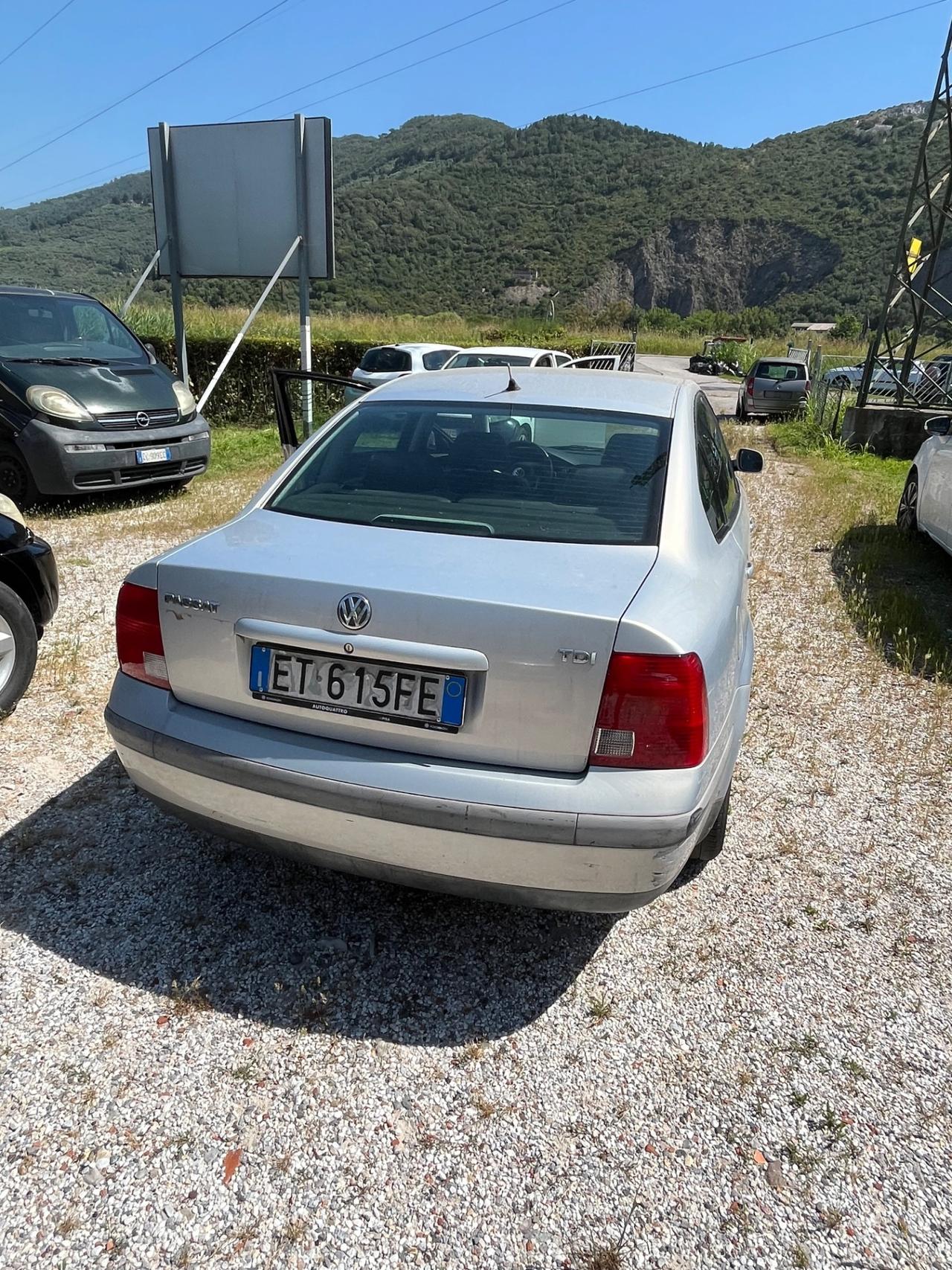 Volkswagen Passat 1.9 TDI/110 CV cat Comfortline