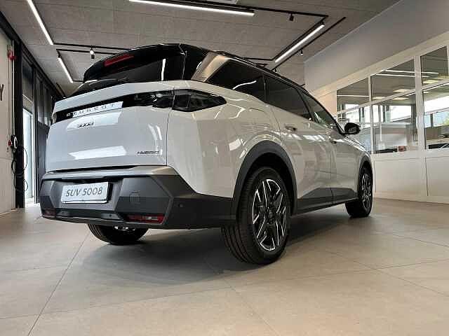 Peugeot 5008 Hybrid 136 e-DCS6 GT