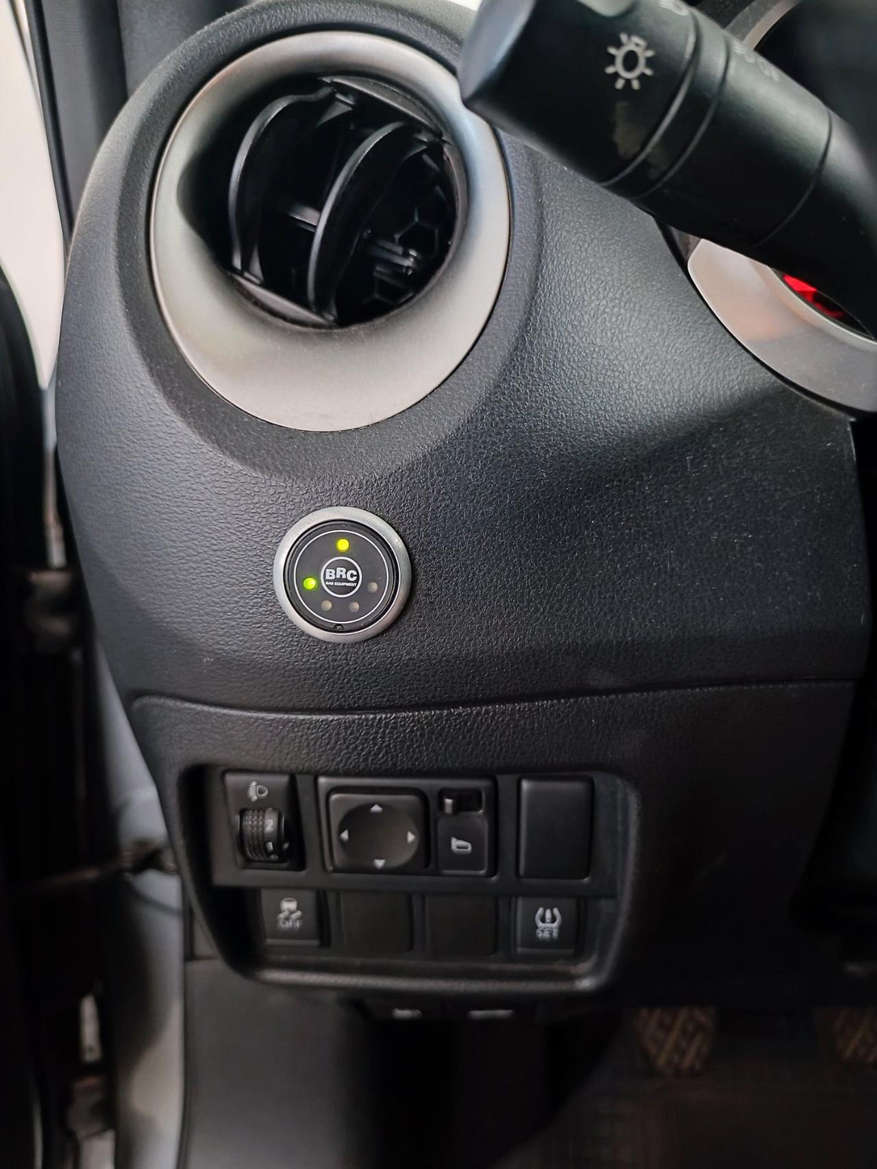 Nissan Juke 1.6 Acenta Gpl 115cv