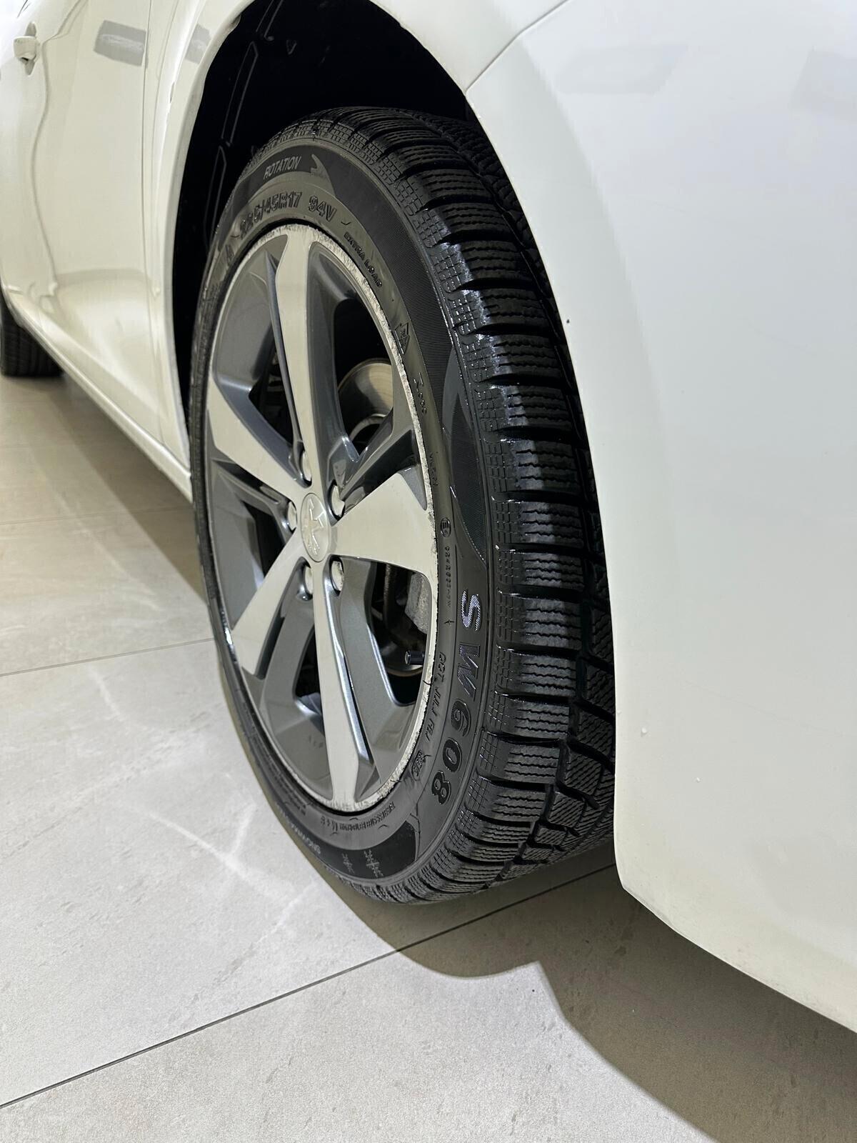 Peugeot 308 BlueHDi 130 S&S EAT8 SW Style
