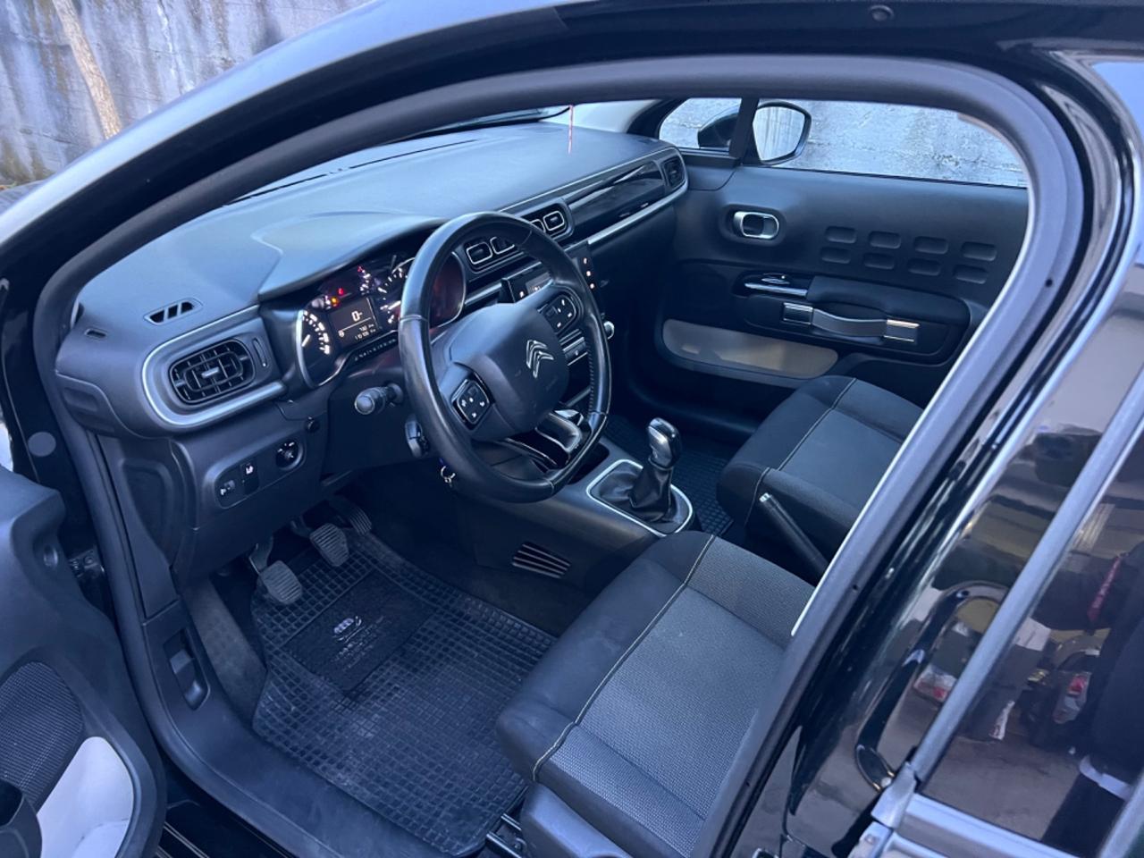 Citroen C3 BlueHDi 100 S&S Shine+Blockshaft