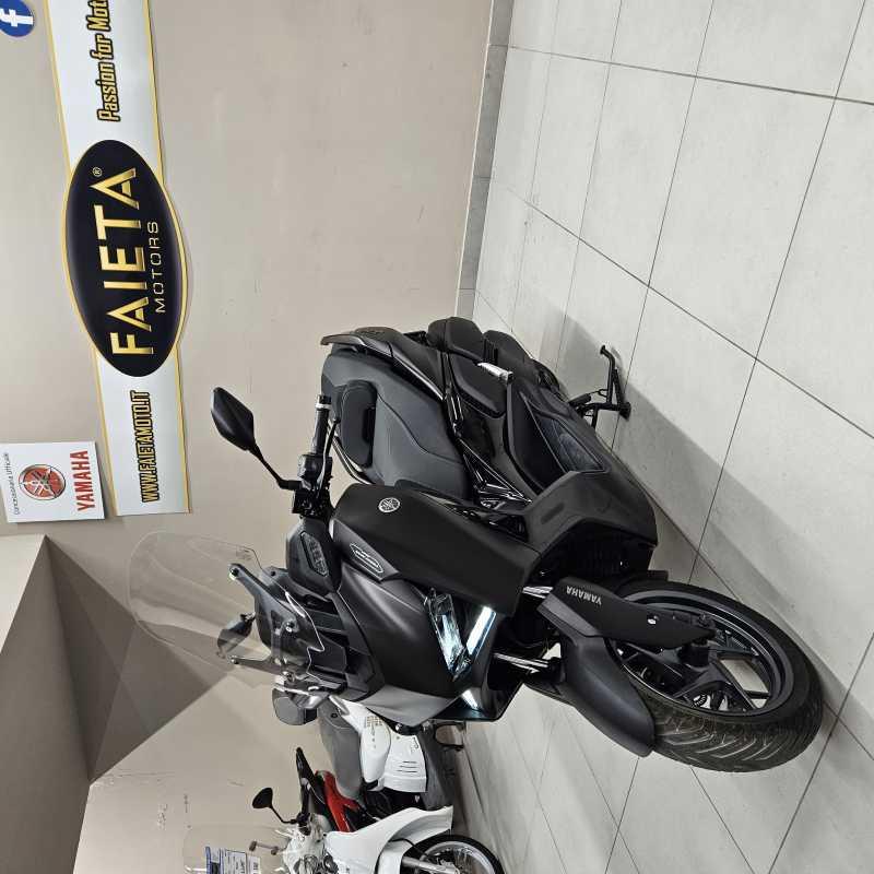 Yamaha X-Max 300 Tech Max - 2025