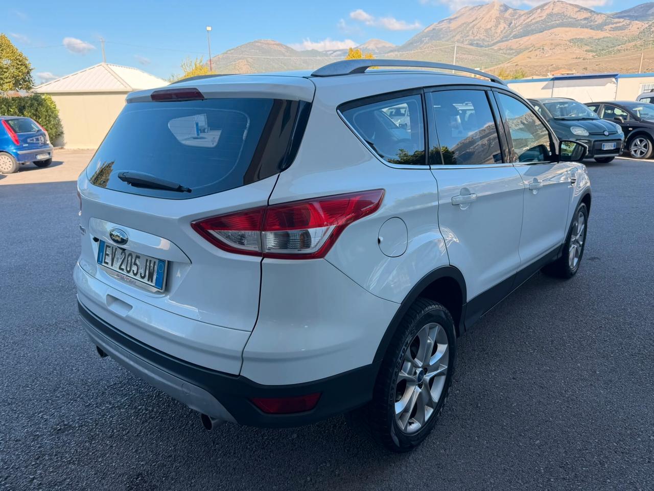 Ford Kuga 2.0 TDCI 140 CV 4WD Titanium