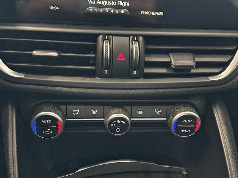 Alfa Romeo Giulia 2.2 Turbo AT8 150CV Super