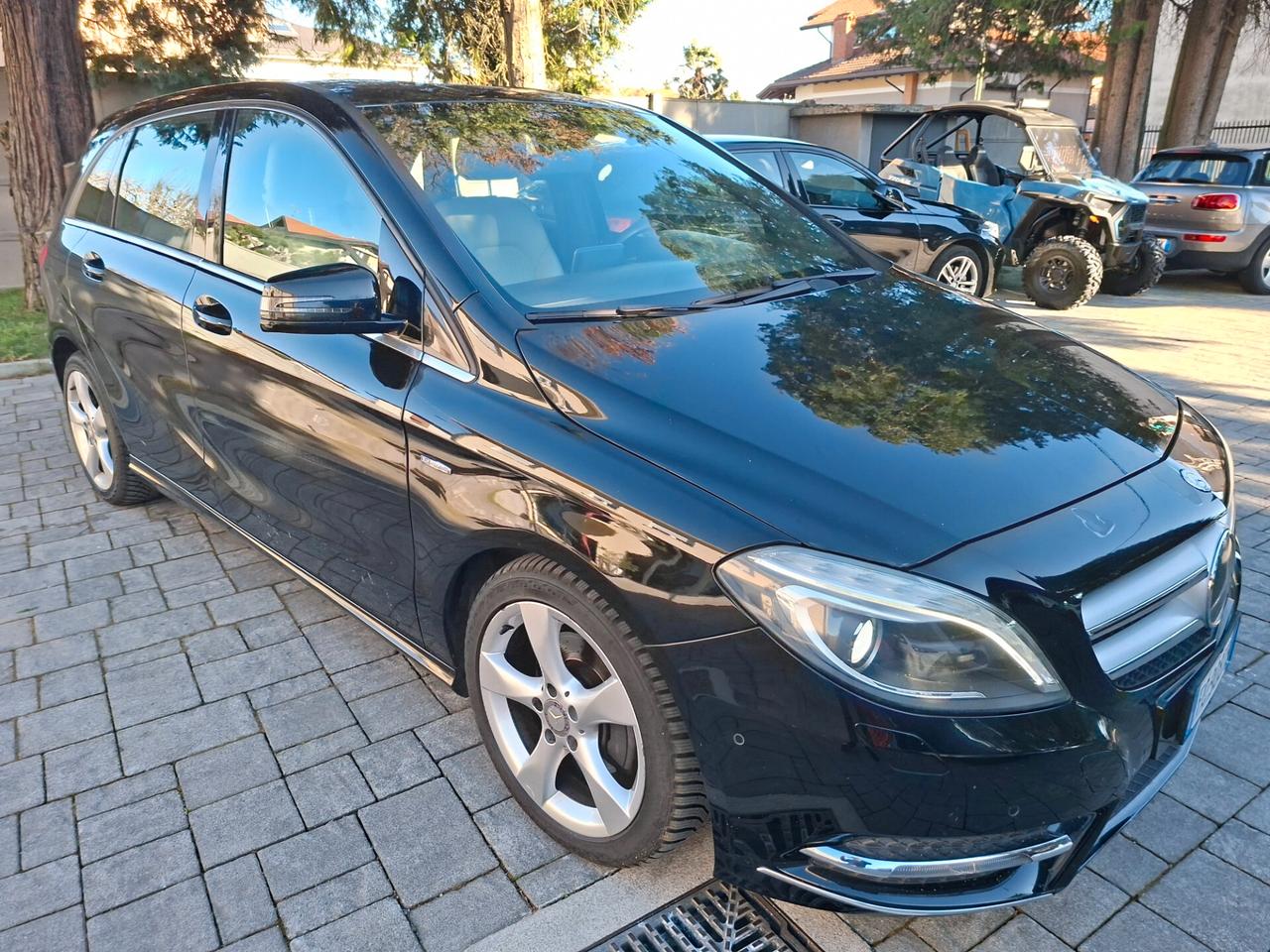 Mercedes-benz B 180 CDI BlueEFFICIENCY Premium