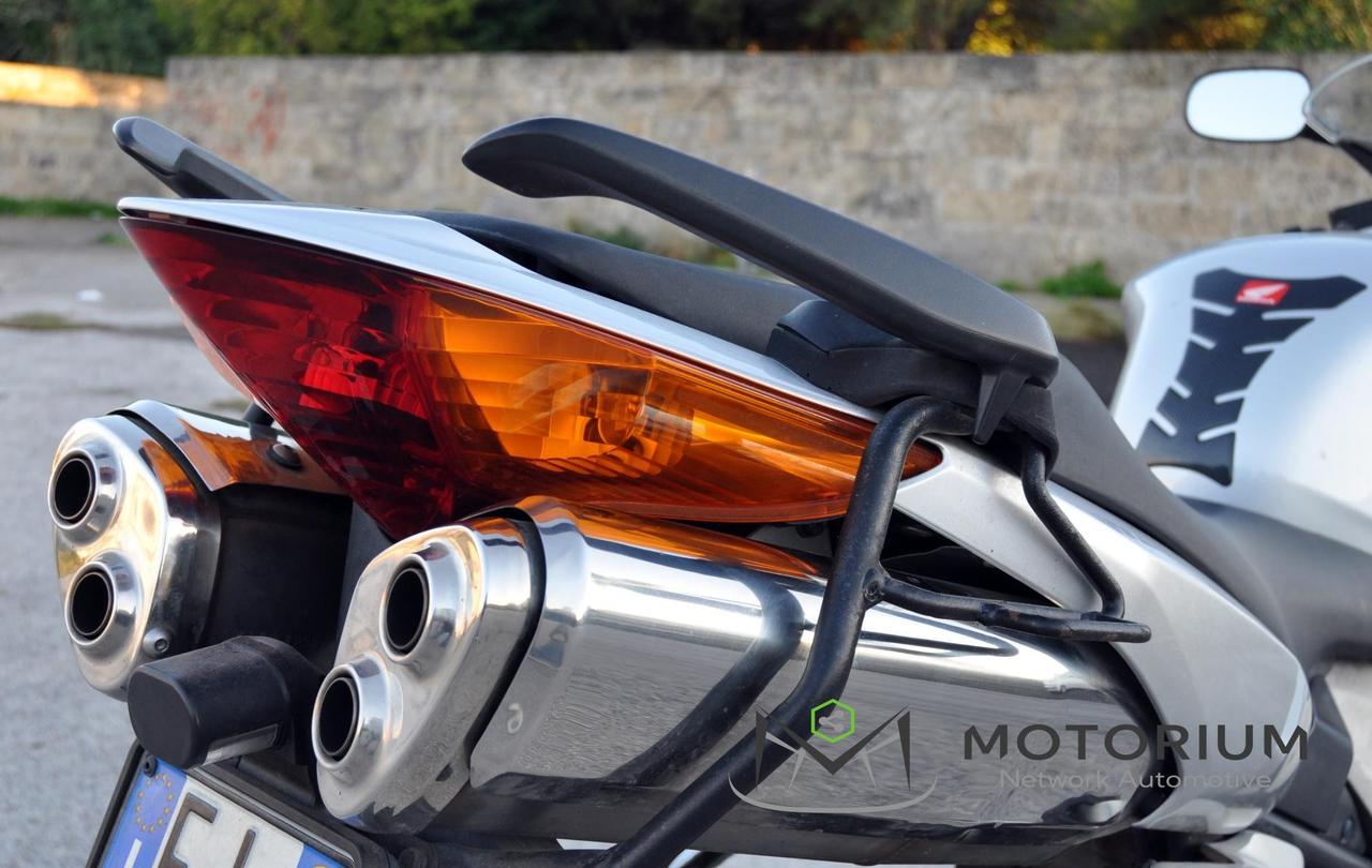 Honda VFR 800 V4 V Tech 2003