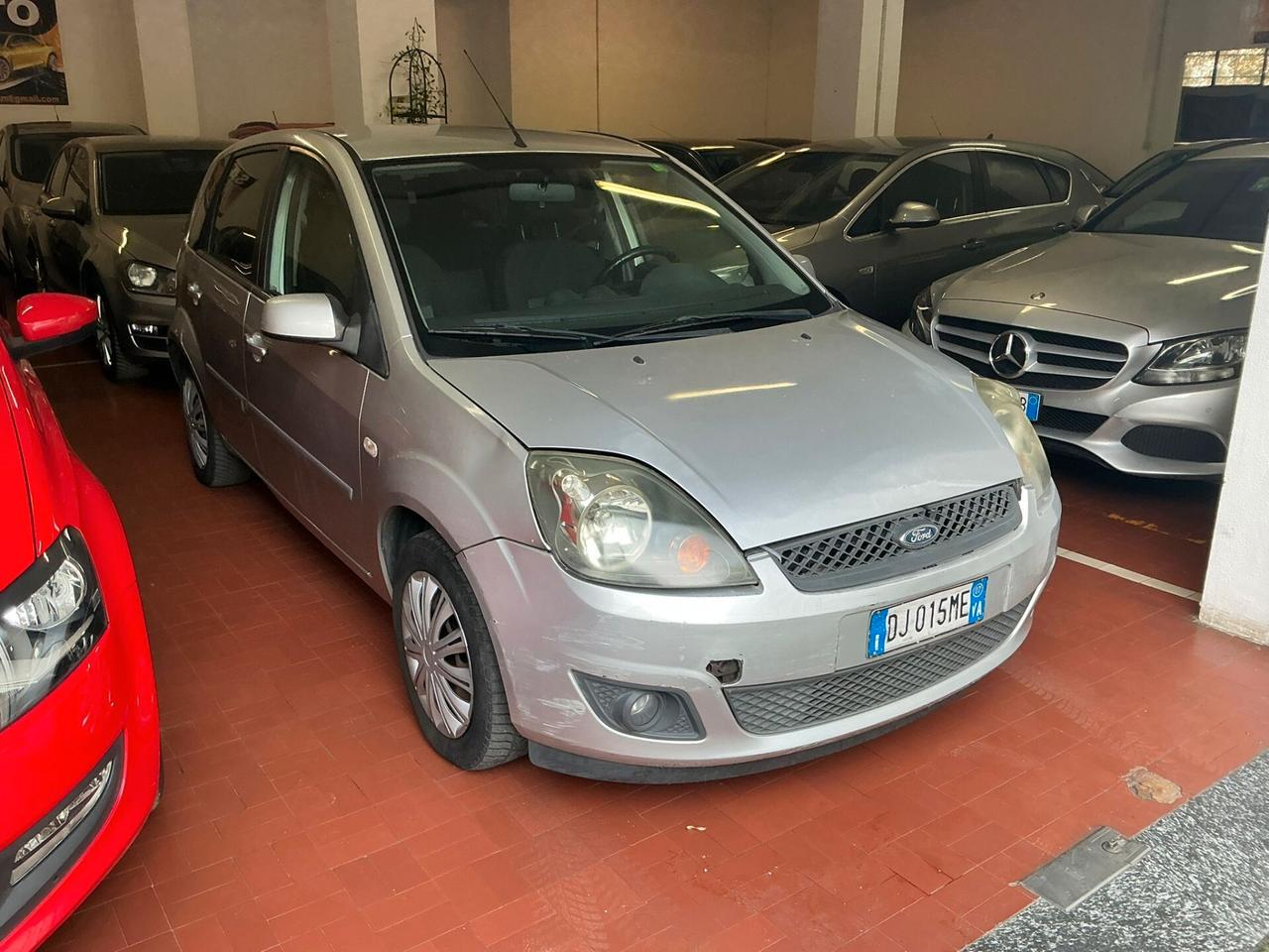Ford Fiesta 1.2 16V 5p. Ghia
