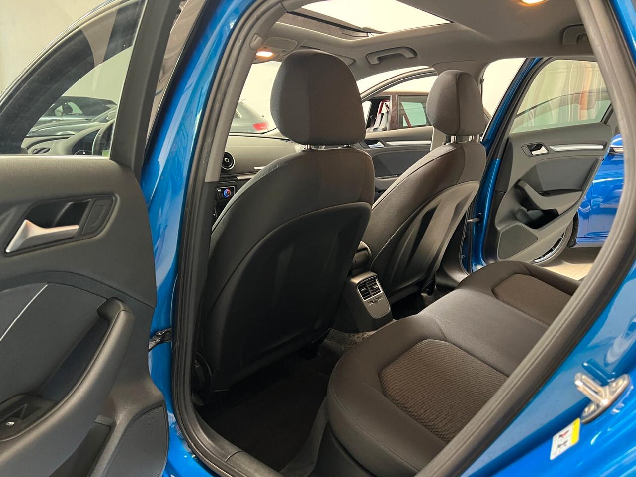 Audi A3 SPB 30 TDI S-LINE
