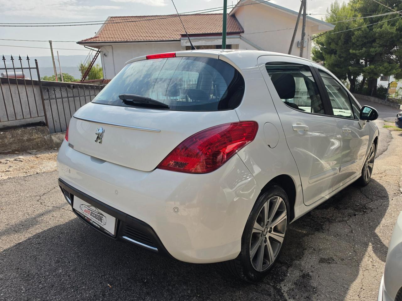 Peugeot 308 1.6 8V e-HDi 112CV Stop&Start 5p. Sport