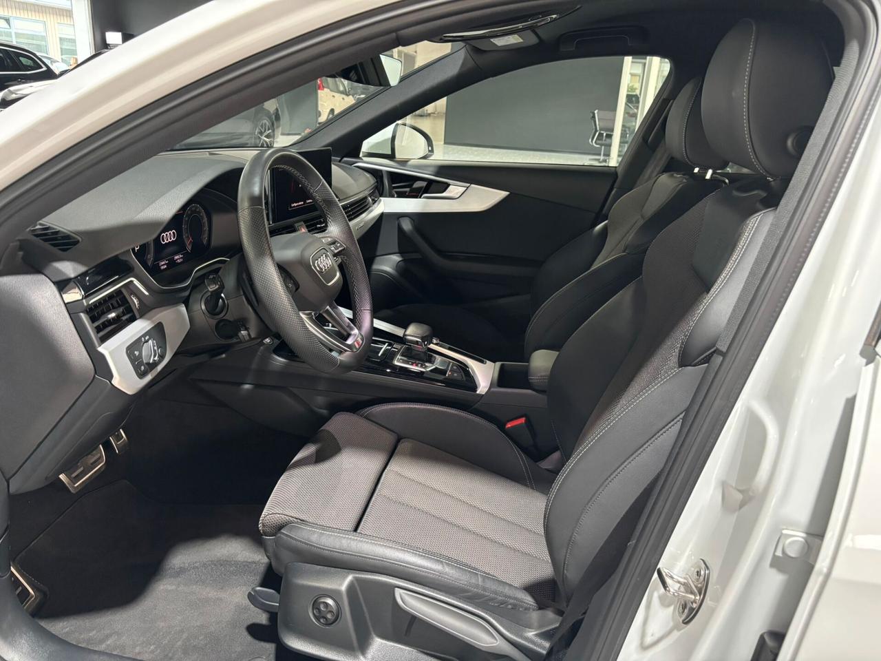 Audi A4 Avant 40 TDI S tronic line edition
