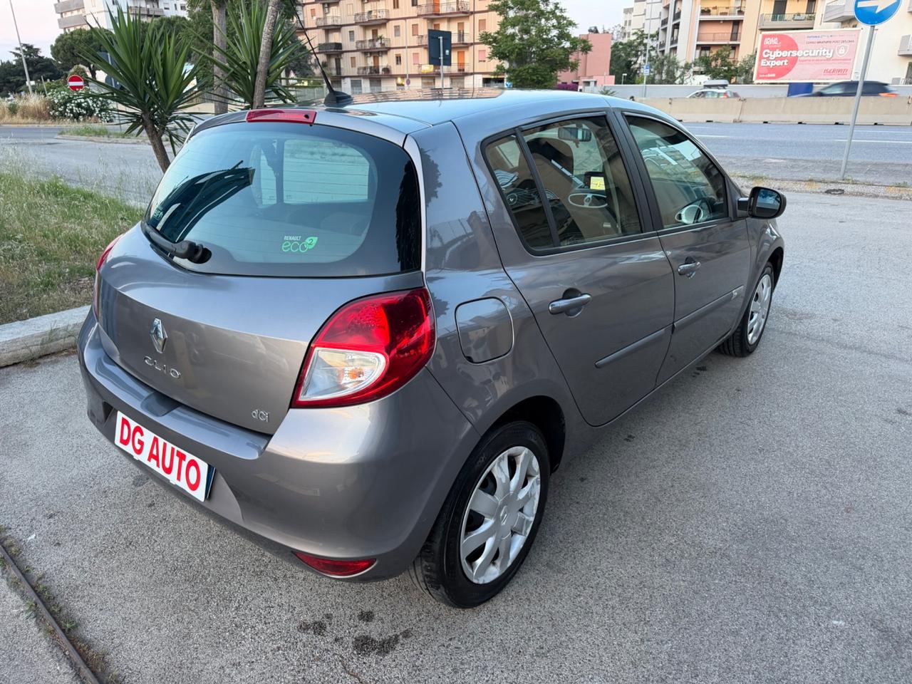 Renault Clio 1.5 dCi 75 CV 2012 navigatore
