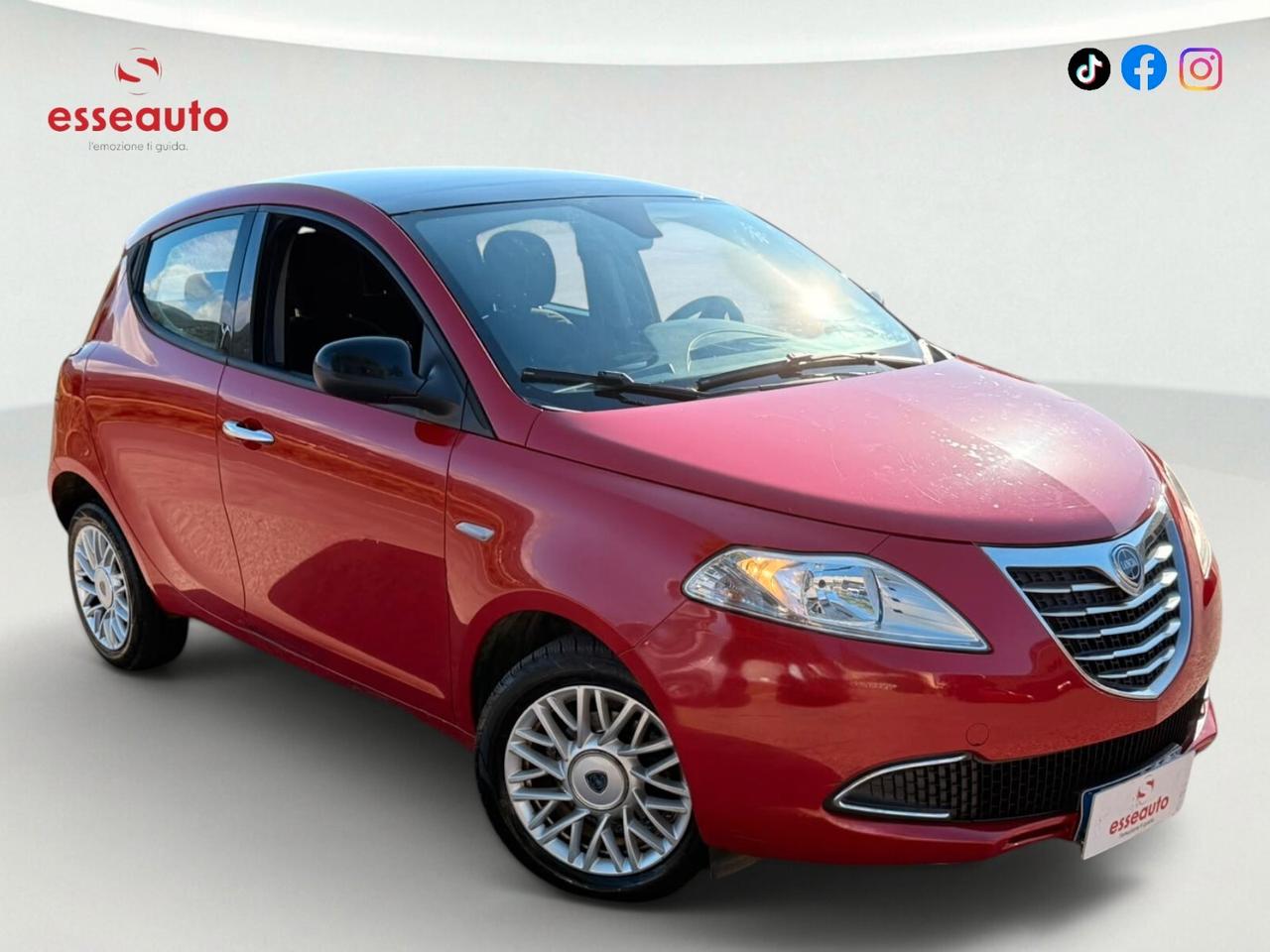 Lancia Ypsilon 1.2 69 CV 5 porte Gold