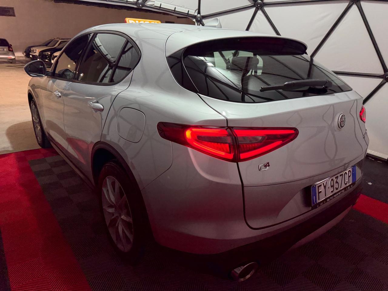 Alfa Romeo Stelvio 2.2 Turbodiesel 210 CV AT8 Q4 Super