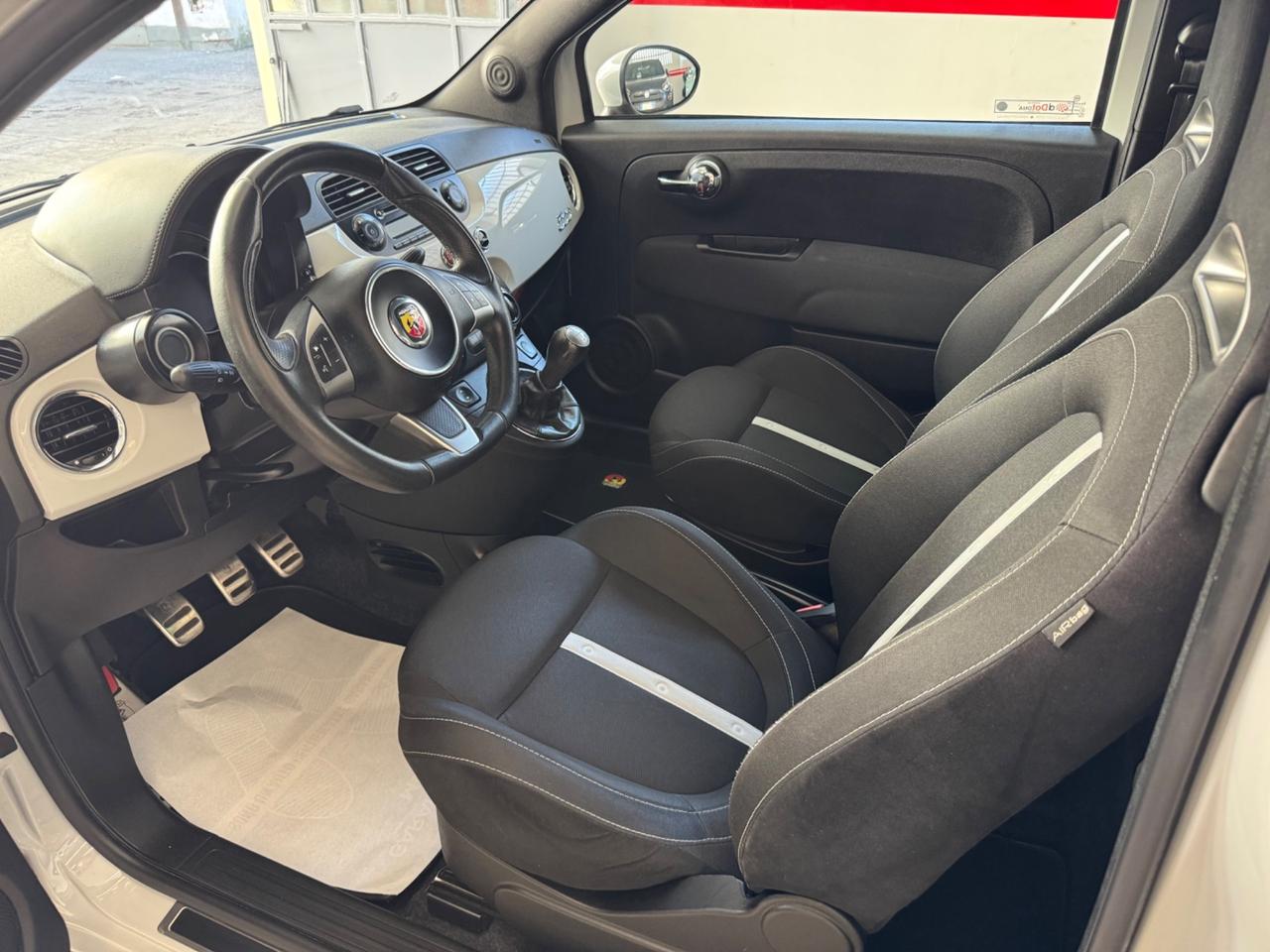 Abarth 595 1.4 Turbo T-Jet 140 CV