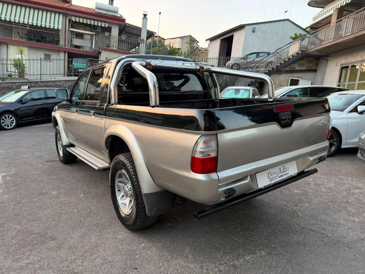MITSUBISHI L200 2.5 TDI 4WD DC Pick-up GLS