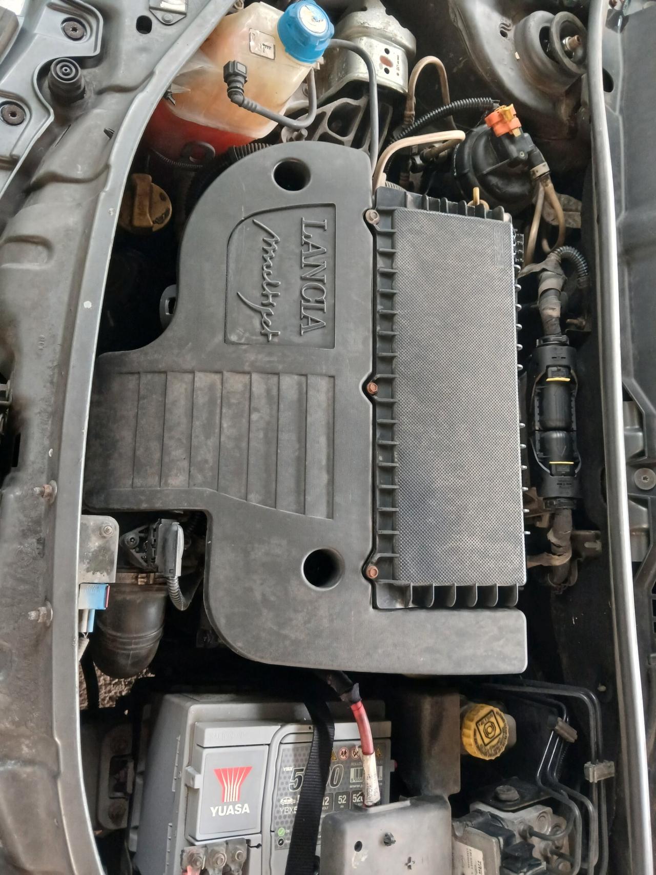 Lancia Ypsilon 1.3 Multijet 16V Argento