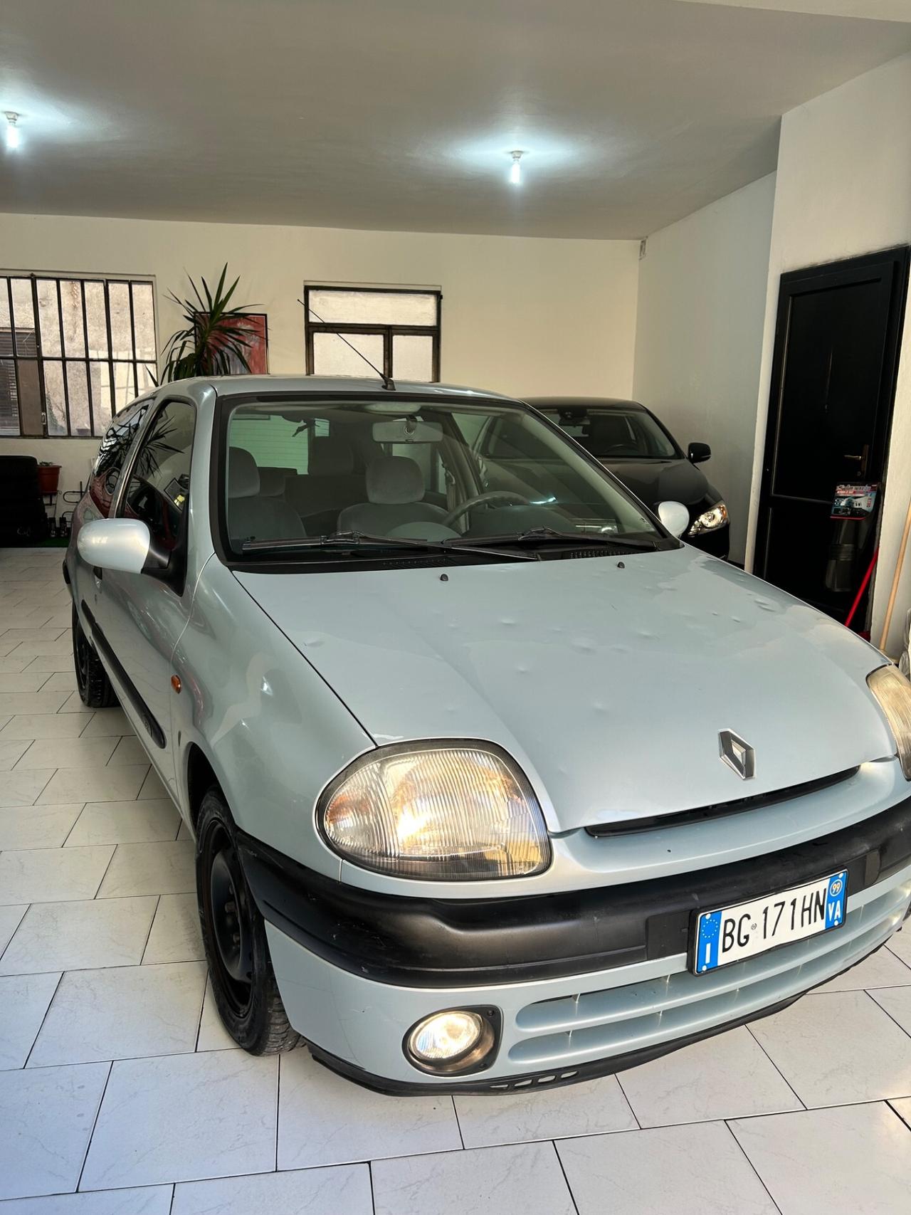 Renault Clio 1.2 cat 5 porte RT