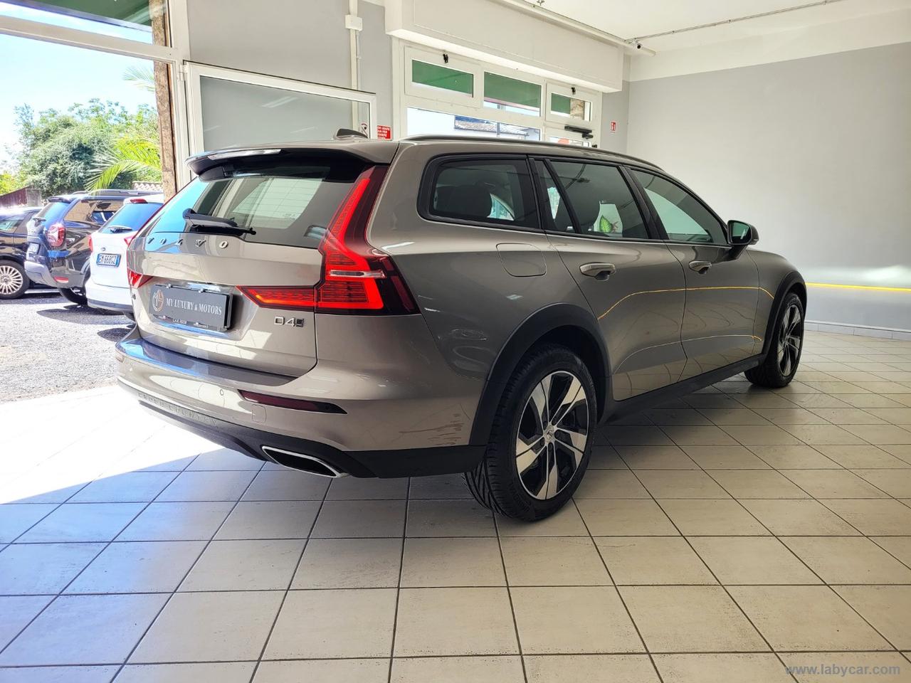 VOLVO V60 Cross Country D4 AWD Geartr. BUSINESS PLUS UNIPRO*CERT