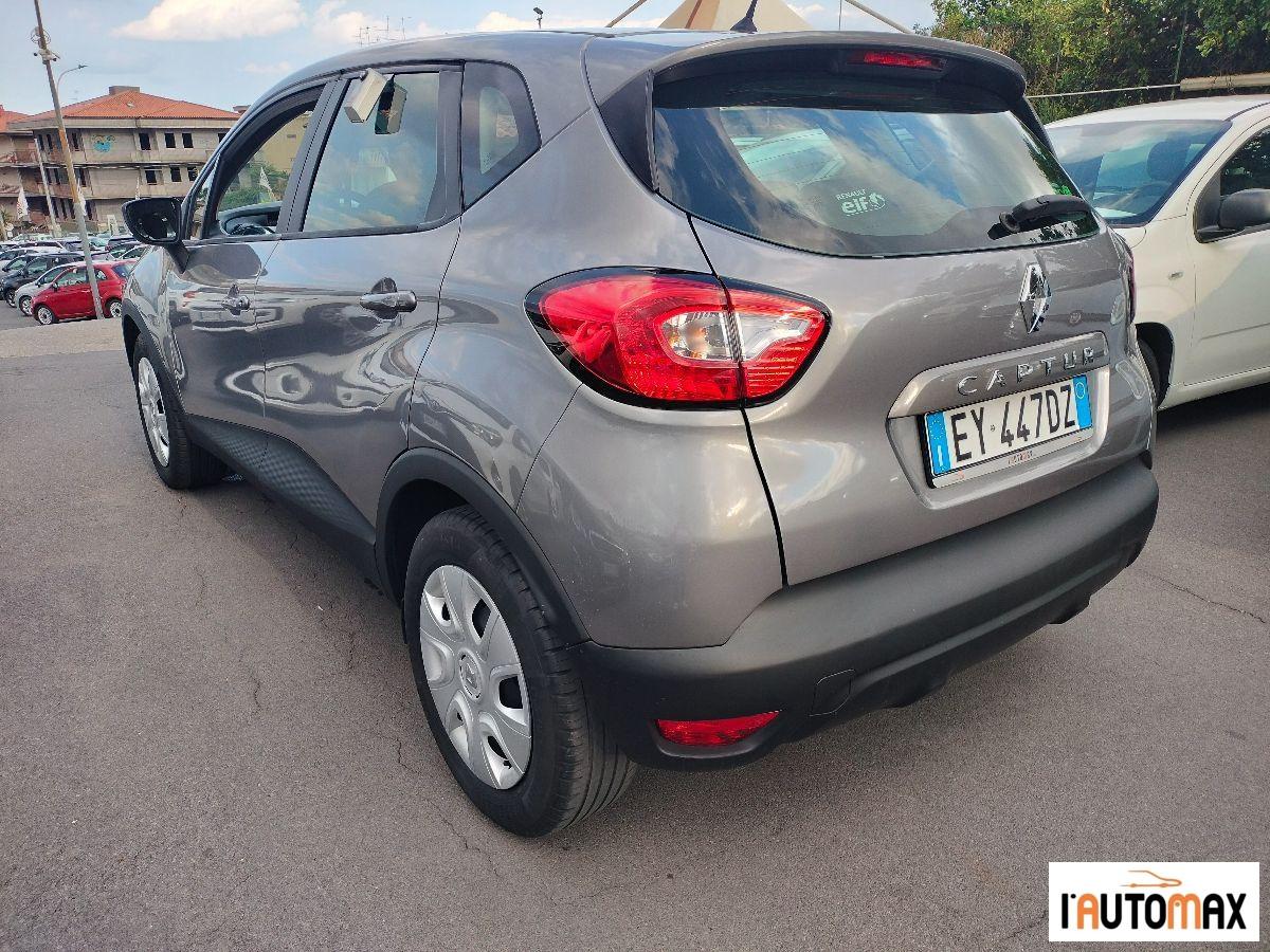 RENAULT - Captur 0.9 tce Live s&s 90cv