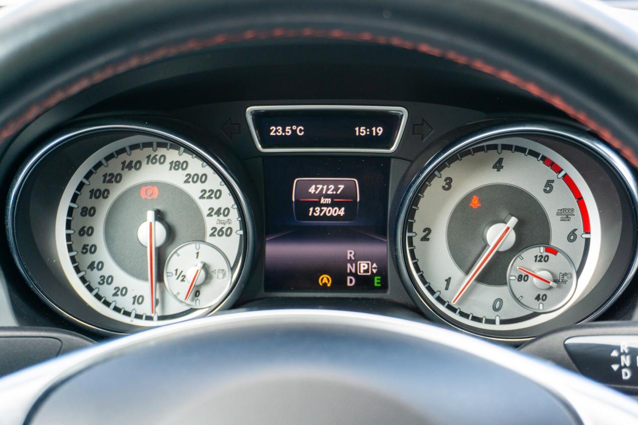 Mercedes-benz CLA 220 CDI 4MATIC Premium auto