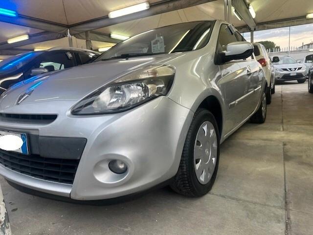 RENAULT CLIO GPL NAVIGATORE... FULL ..