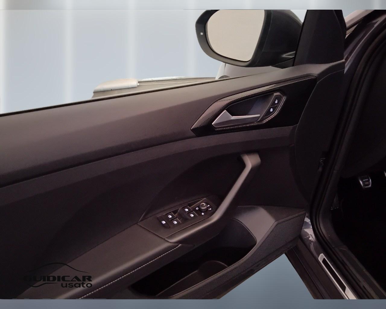 VOLKSWAGEN T-Cross 2024 - T-Cross 1.0 tsi R-Line Plus 115cv