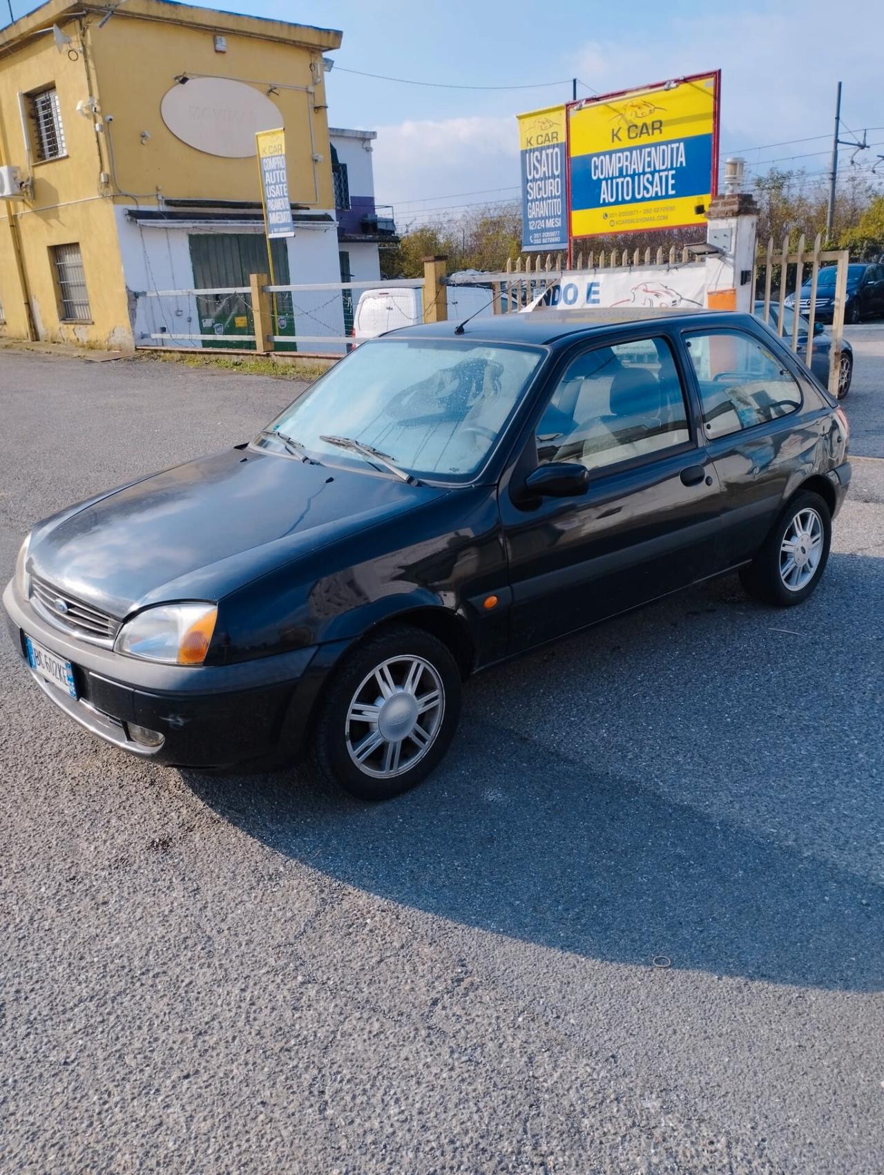Ford Fiesta 1.2i 16V cat 3 porte Ghia