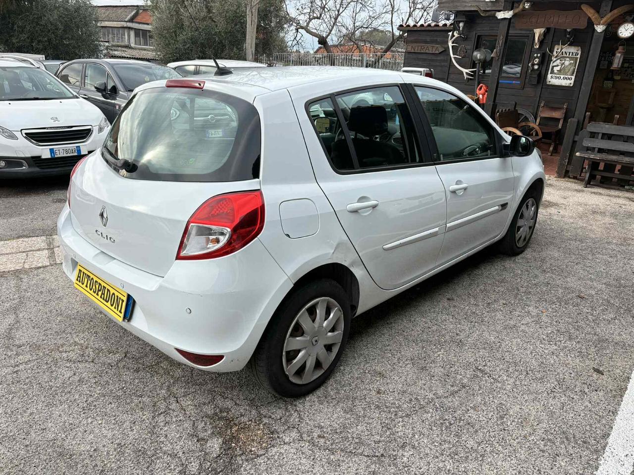 Renault Clio 1.2 16V 5 porte Dynamique