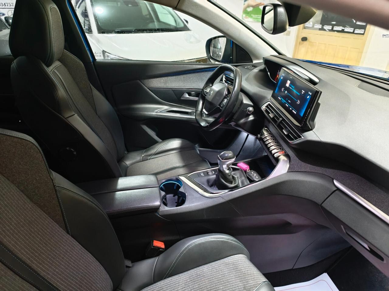 Peugeot 3008 BlueHDi 130 S&S Allure (12 mesi di garanzia)