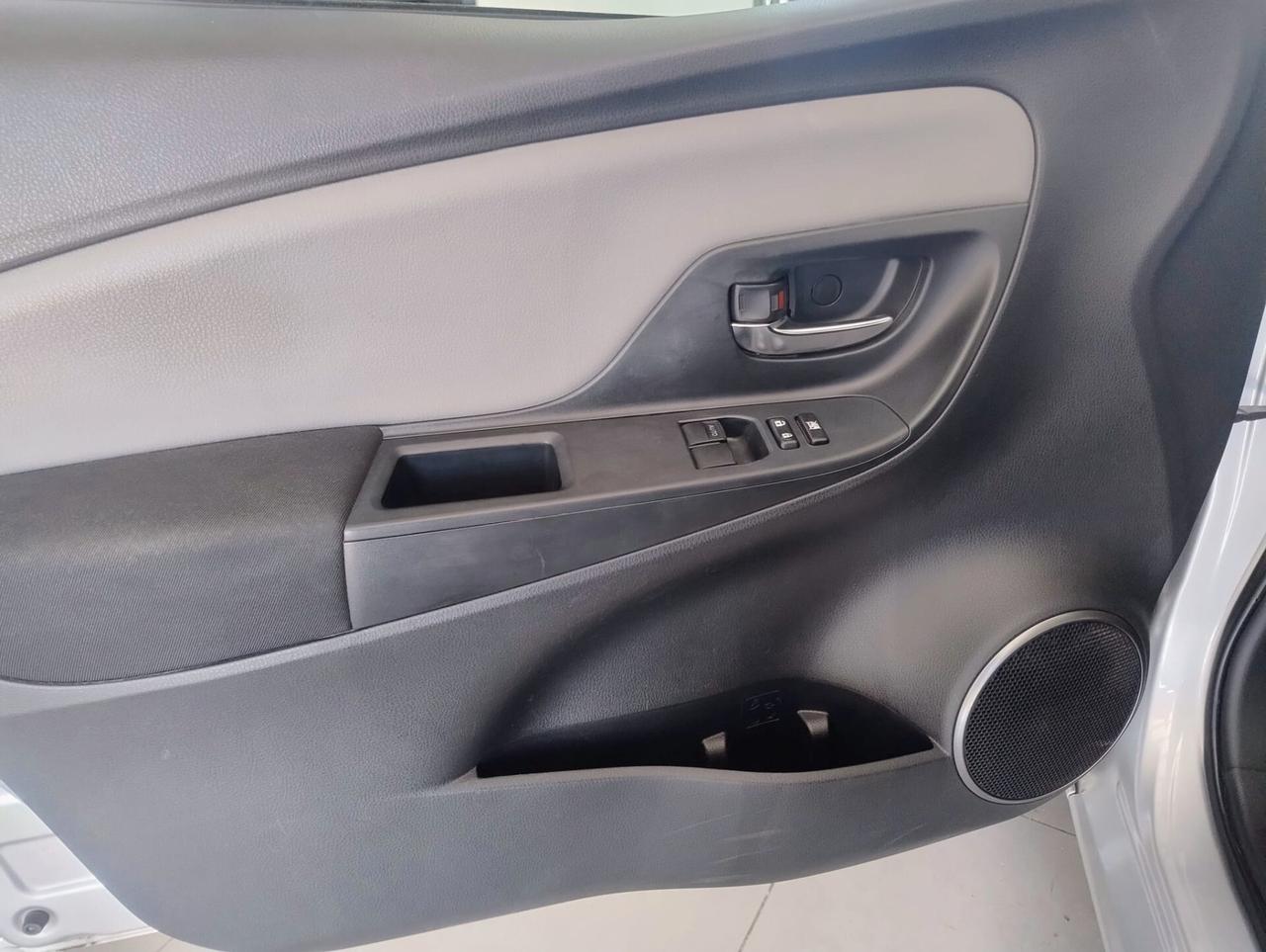 Toyota Yaris 1.4 D-4D 5 porte Active