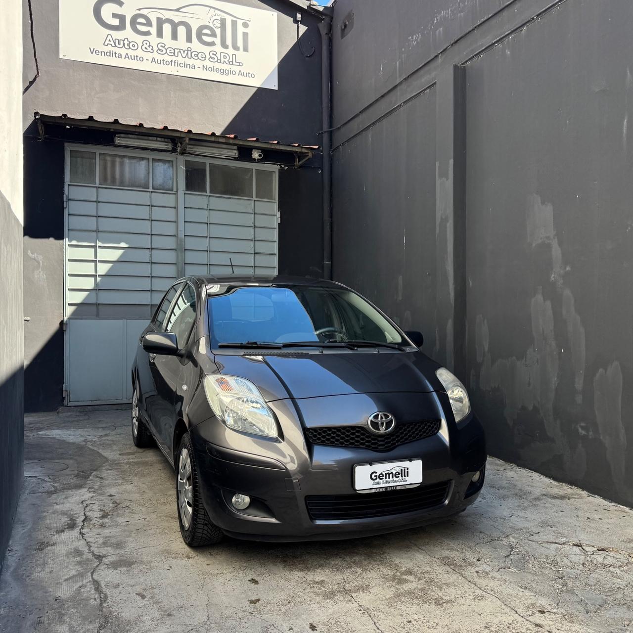 Toyota Yaris 1.0 5 porte Now