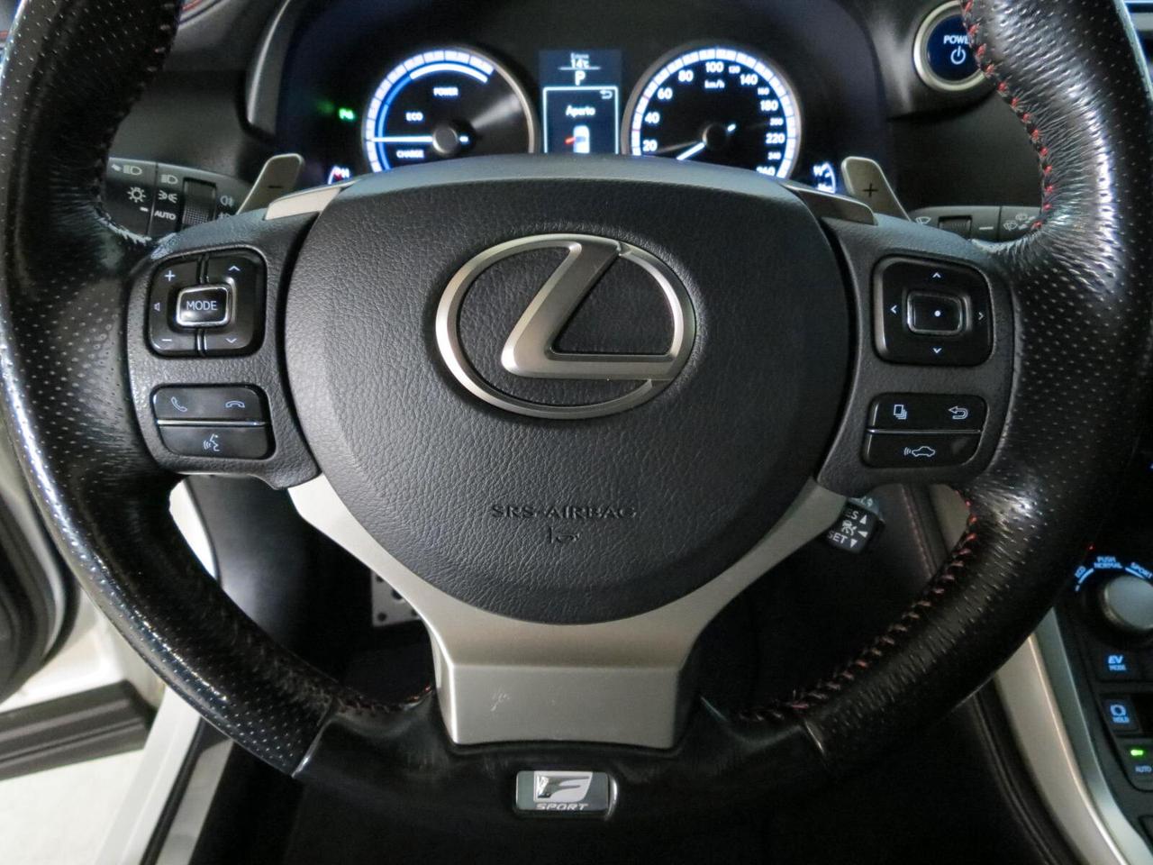 Lexus NX 300h Hybrid 4WD F-Sport