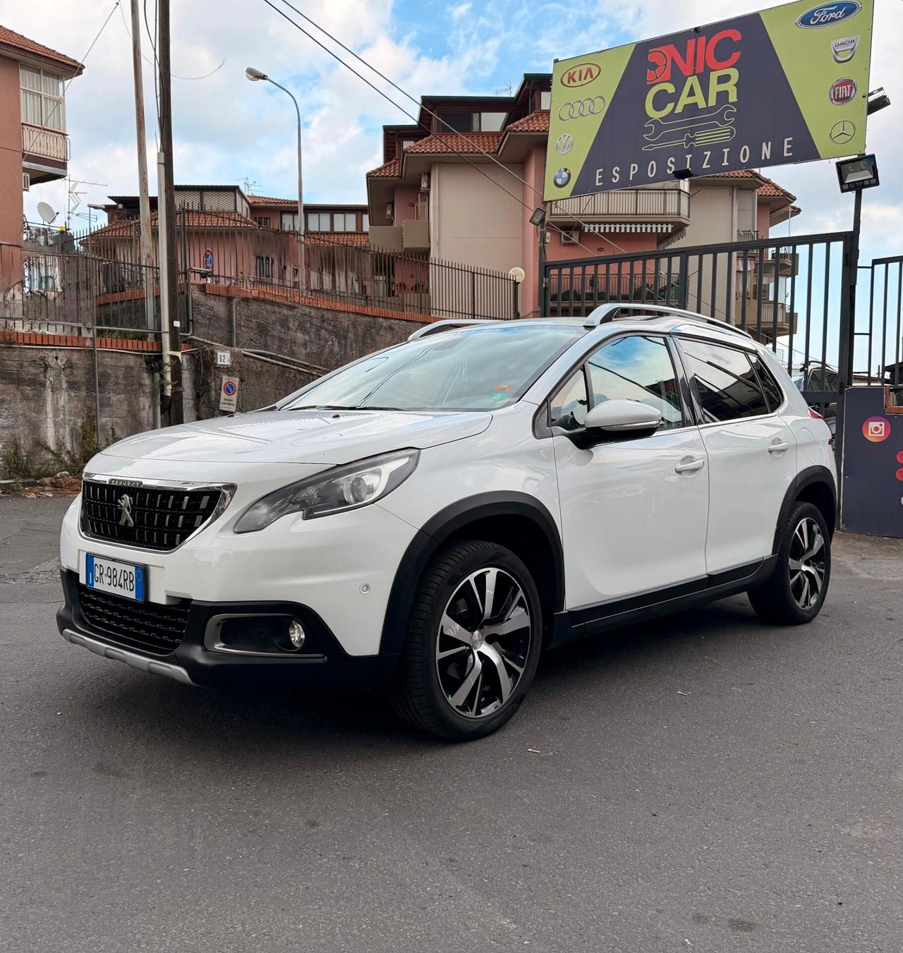 Peugeot 2008 BlueHDi 100 Allure