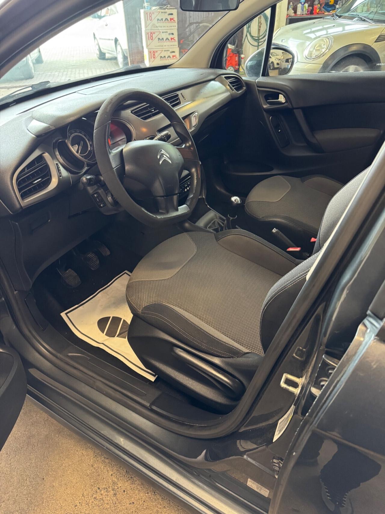 Citroen C3 1.2 VTi 82 Vanity Fair 10