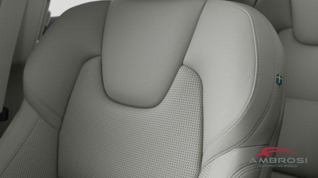 VOLVO XC60 B5 AWD Mild hybrid Benzina Ultra Bright