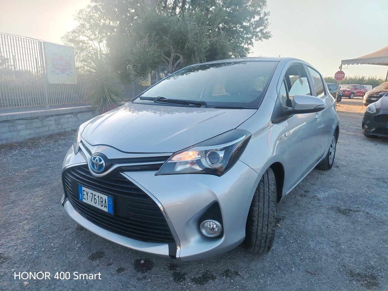 Toyota Yaris hybrid 1.5