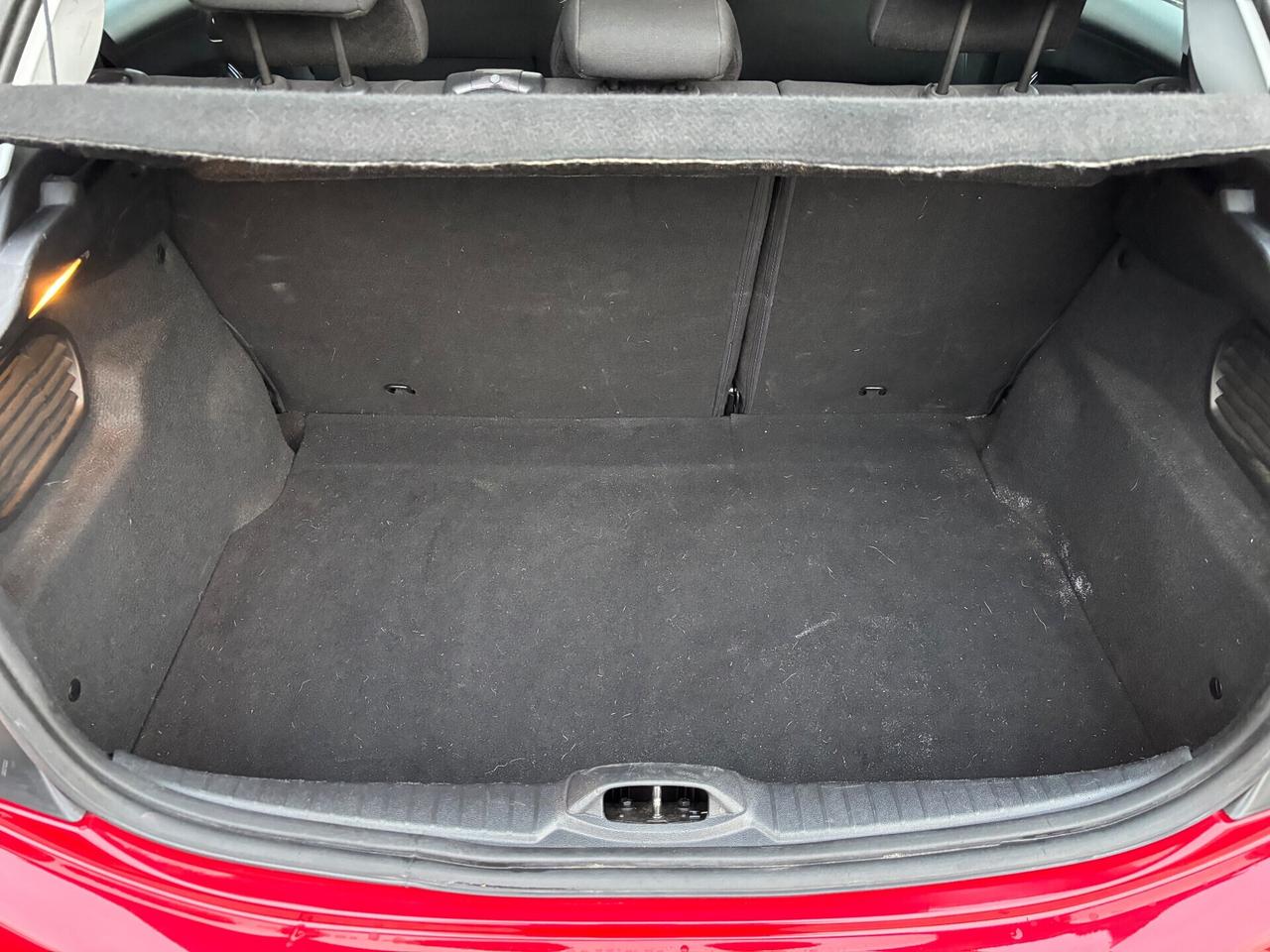 Peugeot 208 1.4 HDi 68 CV 5 porte Active ok Neopatentati