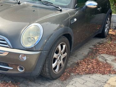 Mini 1.6 16V One Park Lane