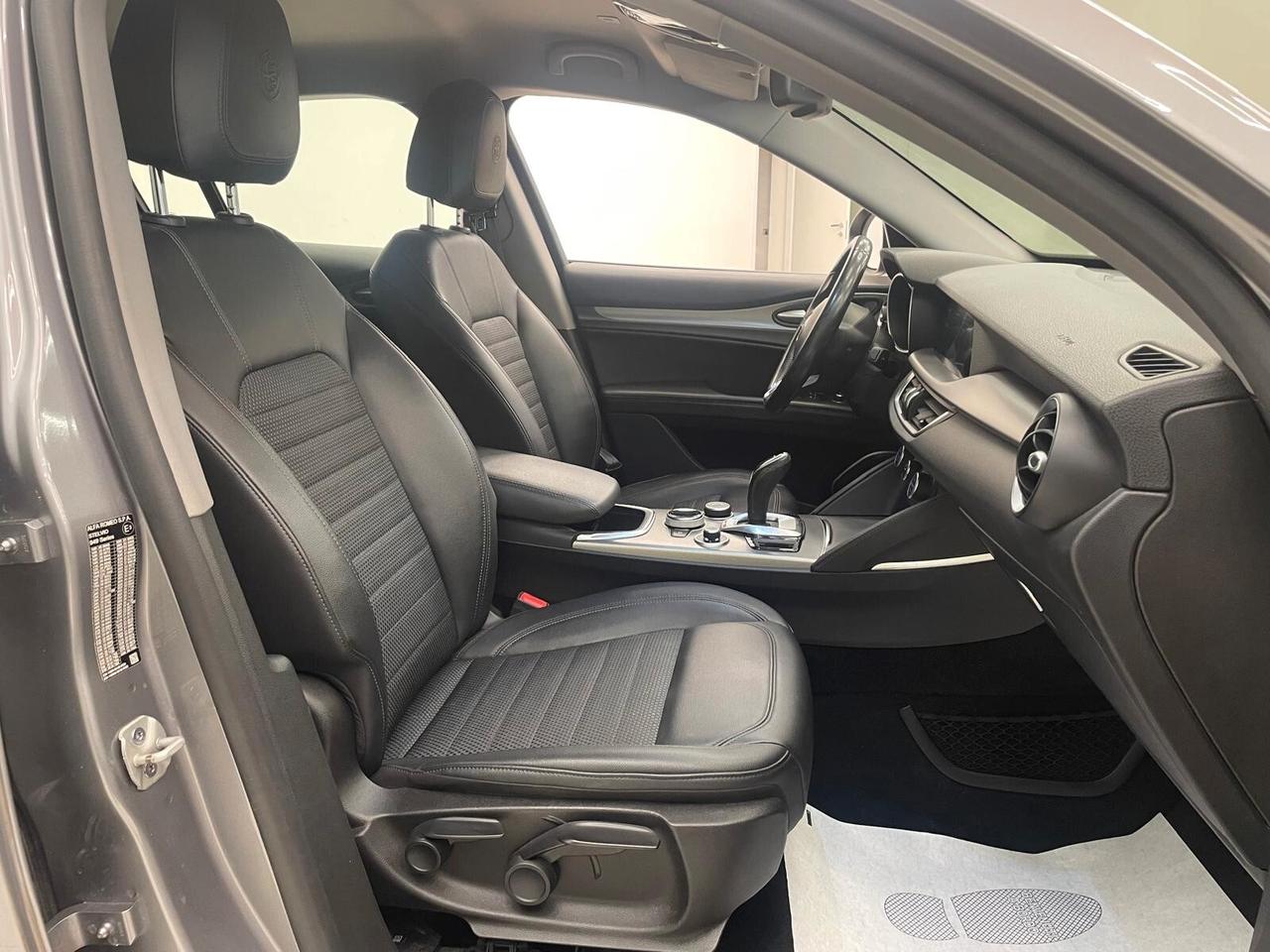 Alfa Romeo Stelvio, 06/2021 2021 2.2 t Executive Q4 190cv auto