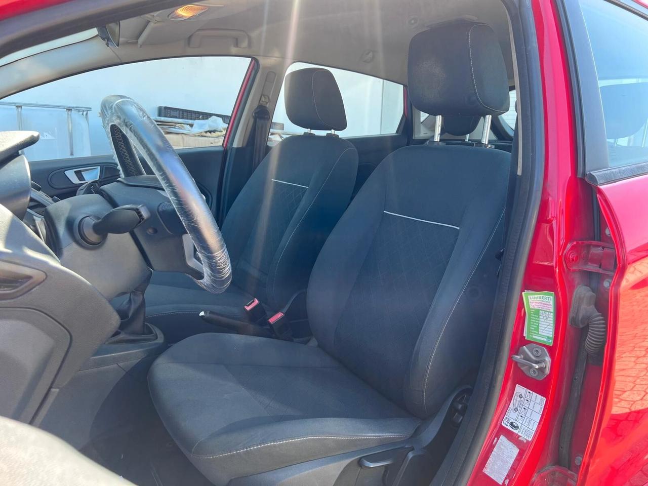 Ford Fiesta 1.4 TDCi 70CV 5 porte Titanium