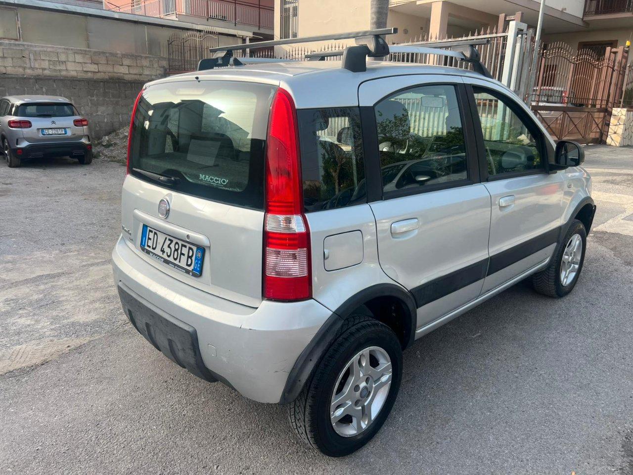 Fiat Panda 4x4 Panda 1.3 mjt 16v Glam 4x4 LEGGI