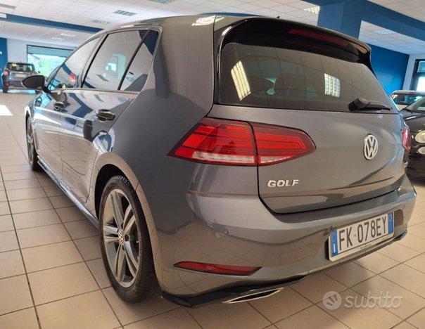 Volkswagen Golf R-Line