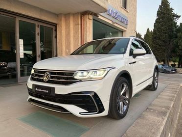 VOLKSWAGEN Tiguan 2.0 TDI 150 CV SCR DSG R-Line LUCI AMBIENTE