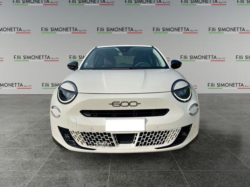 FIAT 600 1.2 hybrid 145cv auto - AZIENDALE