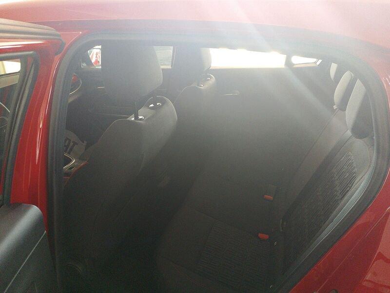 FIAT 600e - Red