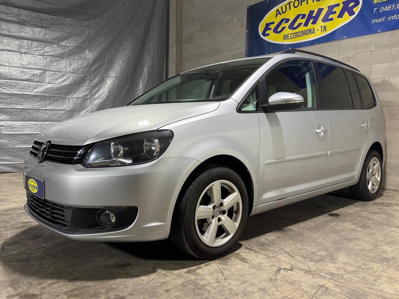 Volkswagen Touran 1.6 TDI 7 POSTI NEOPATENTATI