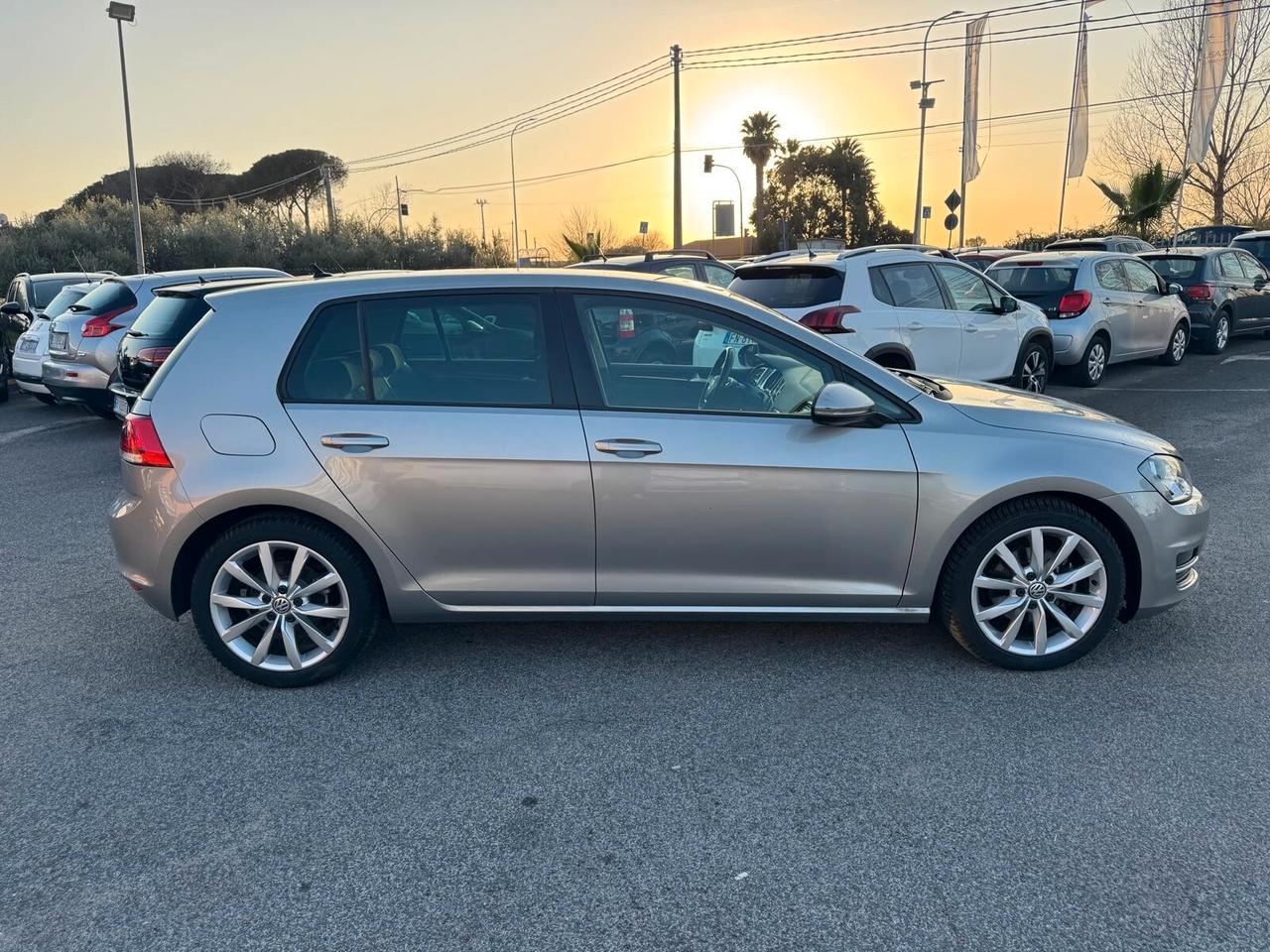 Volkswagen Golf 7 2.0 TDI 150CV DSG 5P HIGHLINE BMT 2015