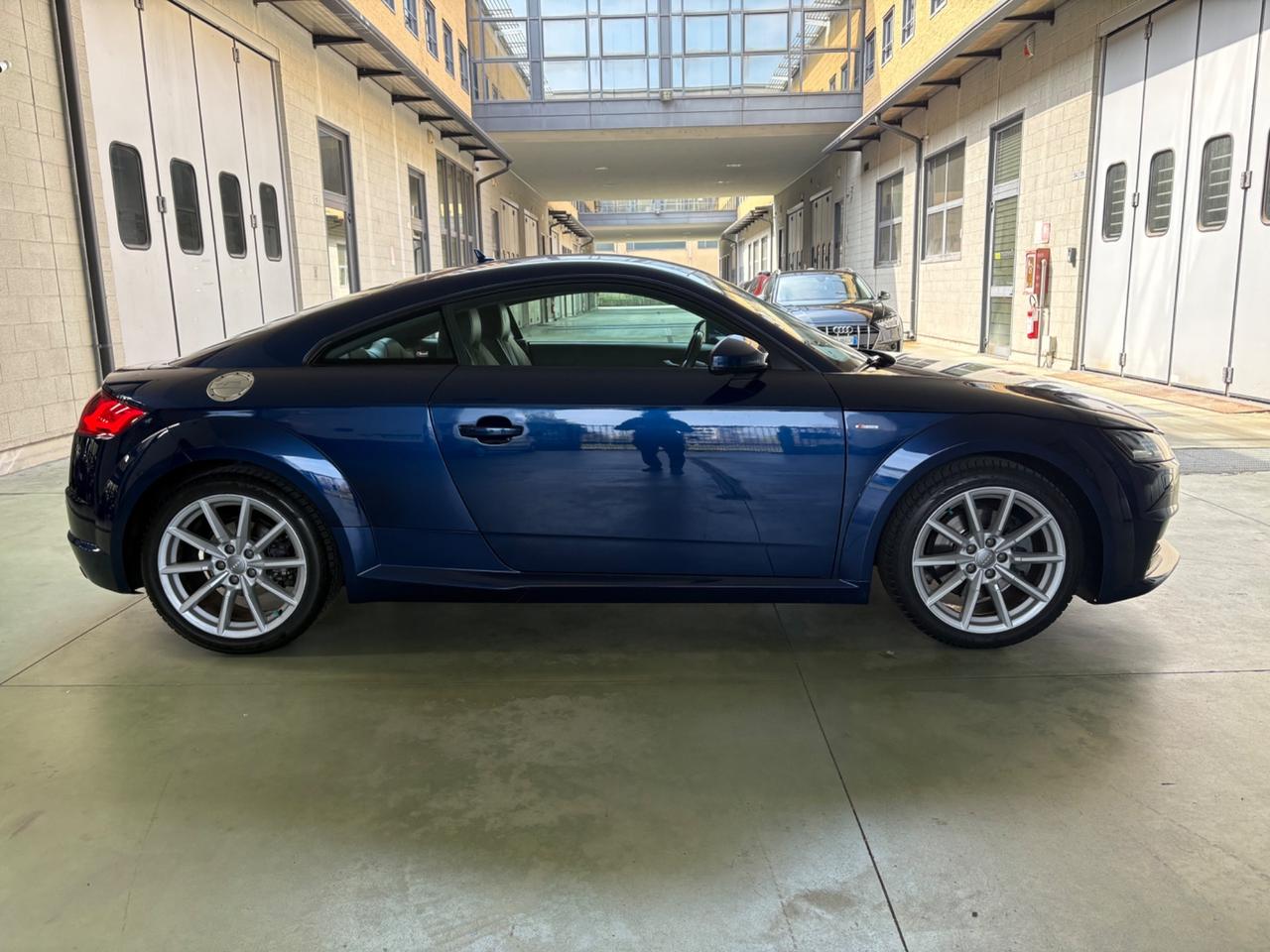 Audi TT Coupé 2.0 TDI ultra S line