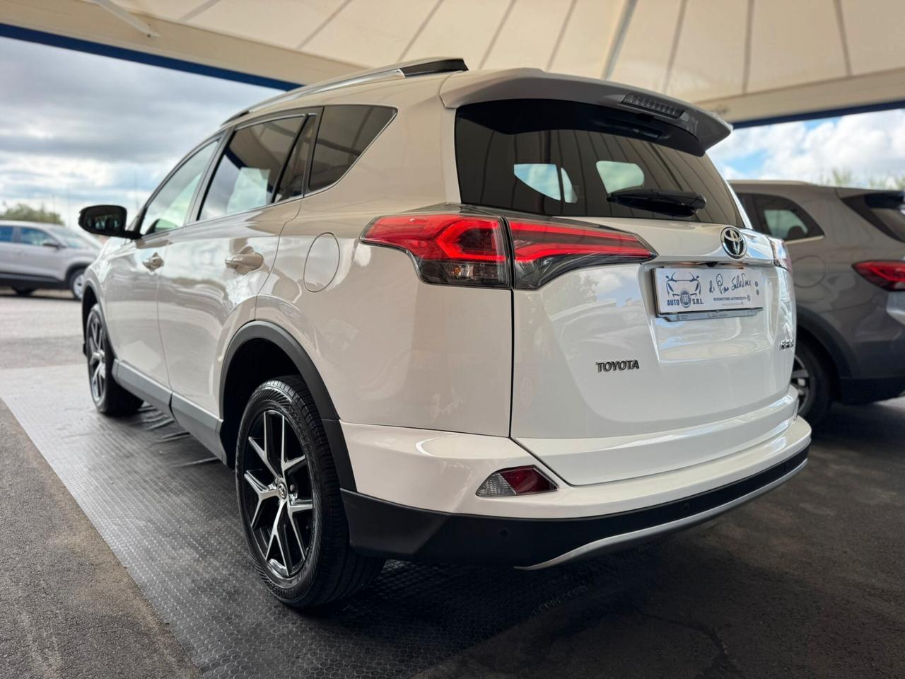 Toyota RAV 4 RAV4 2.0 D-4D 2WD Lounge
