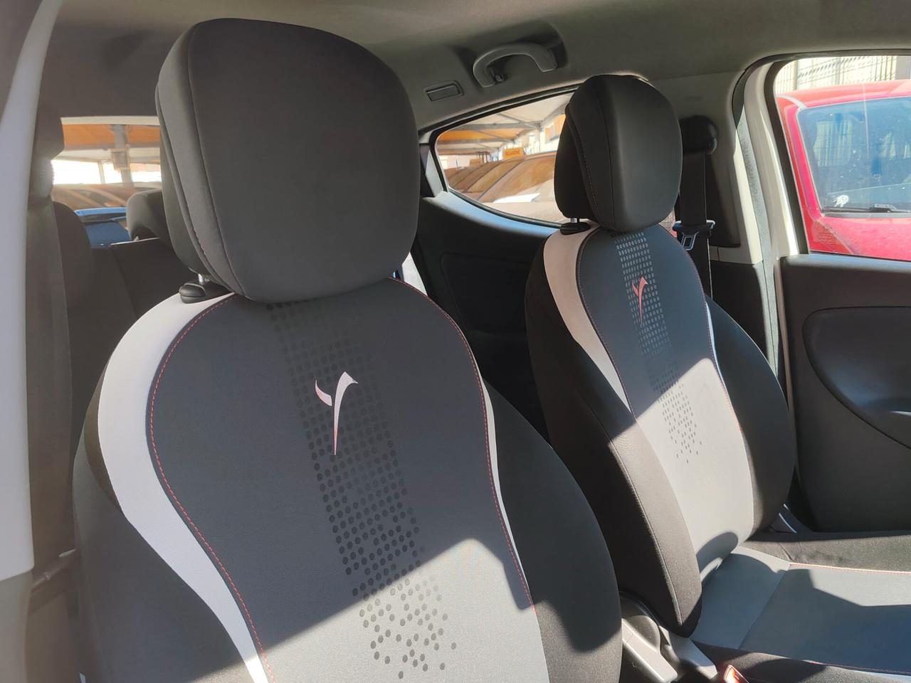 Lancia Ypsilon 1.2 69 CV 5 porte GPL Ecochic Gold
